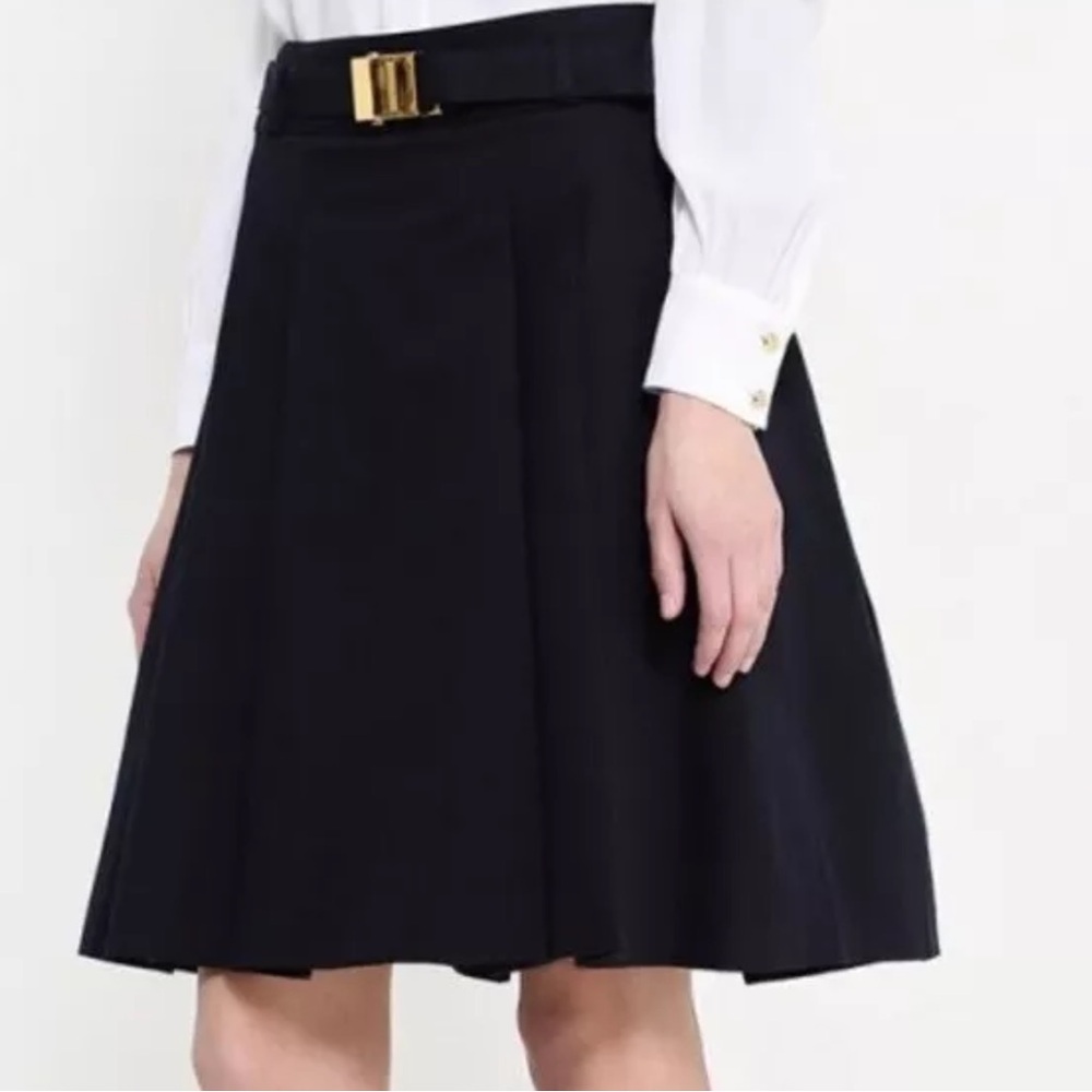 NWT MICHAEL Michael Kors Black Belted Pleated Skirt with Gold Buckle, Size 2